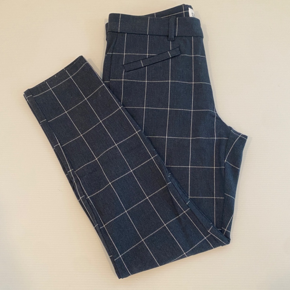 Mid Rise Plaid Skinny Ankle Pants in Bi-Stretch